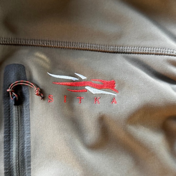 SITKA Gear. Vest. Size Medium. Color green. - Picture 7 of 7